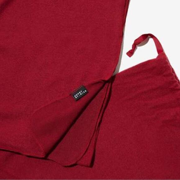 SHORT STORIES Travel Blanket - Ruby Wine - Picture 3 of 9